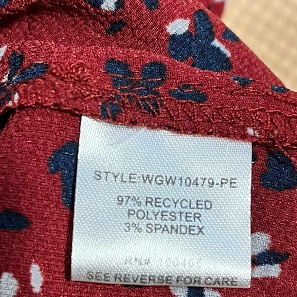 41 Hawthorn cap sleeve blouse, size medium petite - Picture 13 of 13